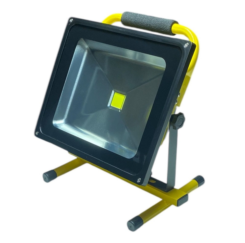 Reflector Led De Obra 50w Portatil Recargable Amarillo Blanco Frío