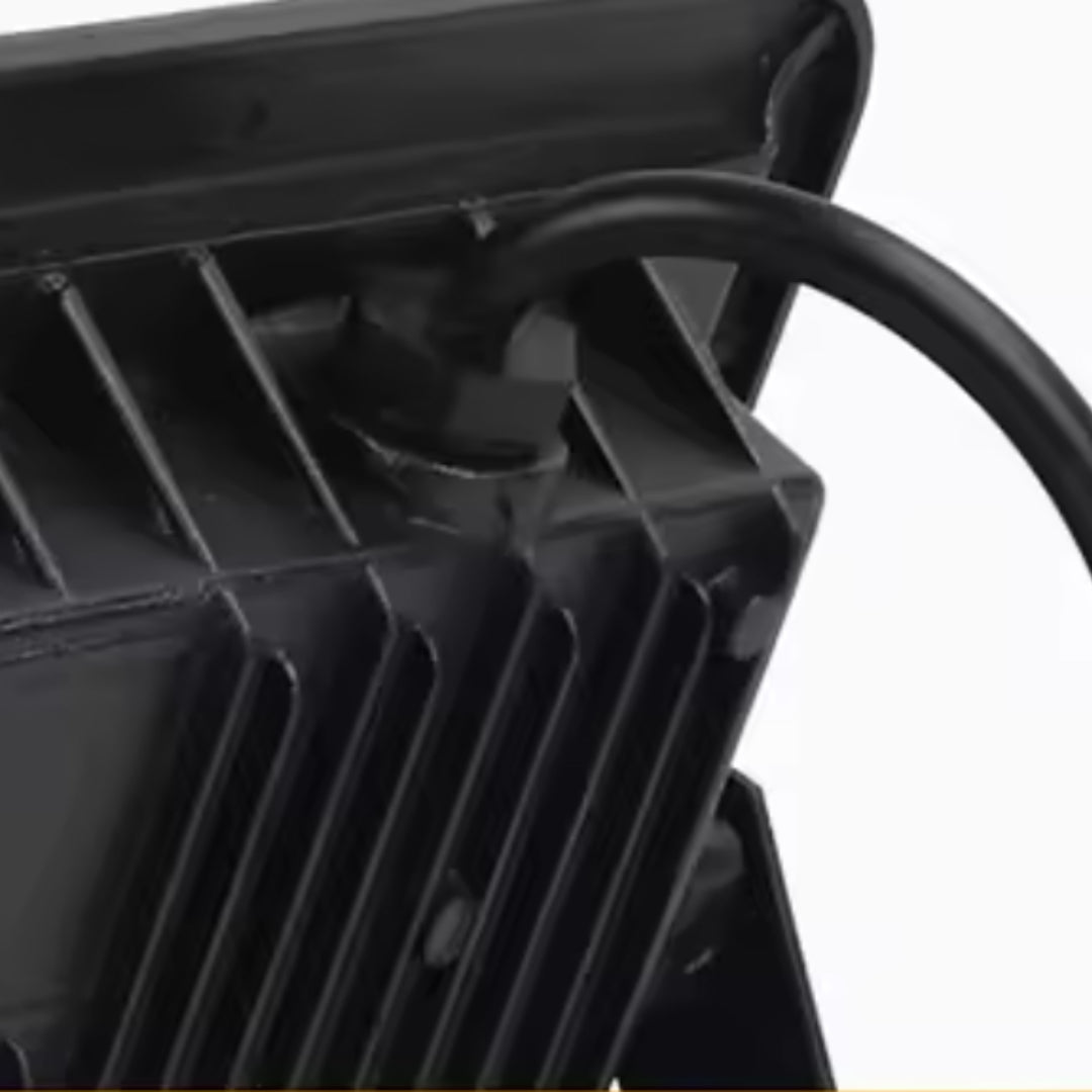 Reflector Led Omio Essential Led Miniflood 30w Cálido/frío