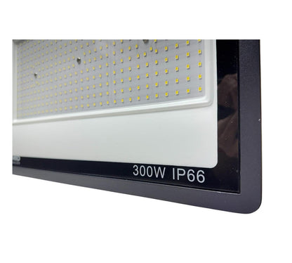 Foco Reflector Omio Para Ext/int Led 300w Luz Fria Lux
