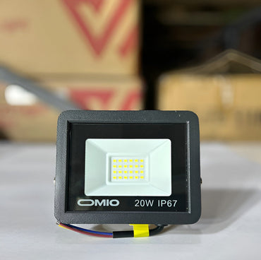 Reflector Led Omio Essential Led Miniflood 20w Cálido/frío