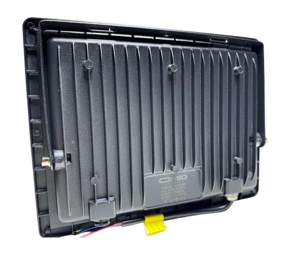 Foco Reflector Omio Para Ext/int Led 200w Luz Fria Lux