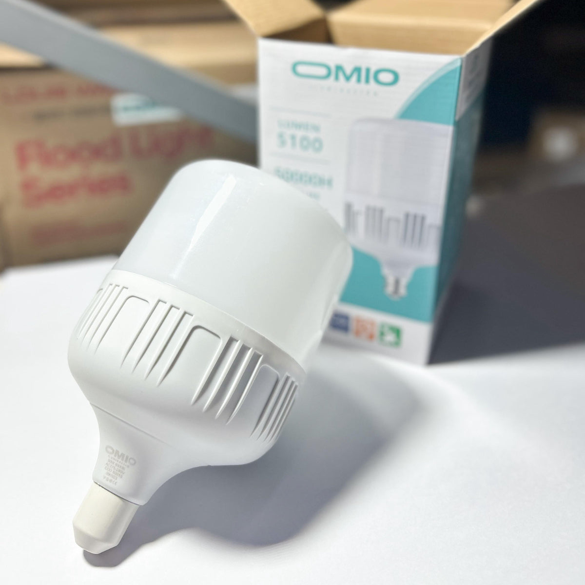 Lámpara Galponera Led Foco Bulbo 50 W Luz Fría