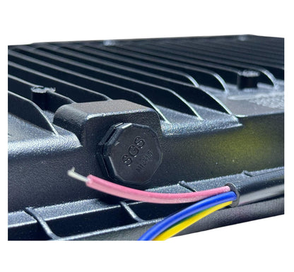 Foco Reflector Omio Para Ext/int Led 200w Luz Fria Lux