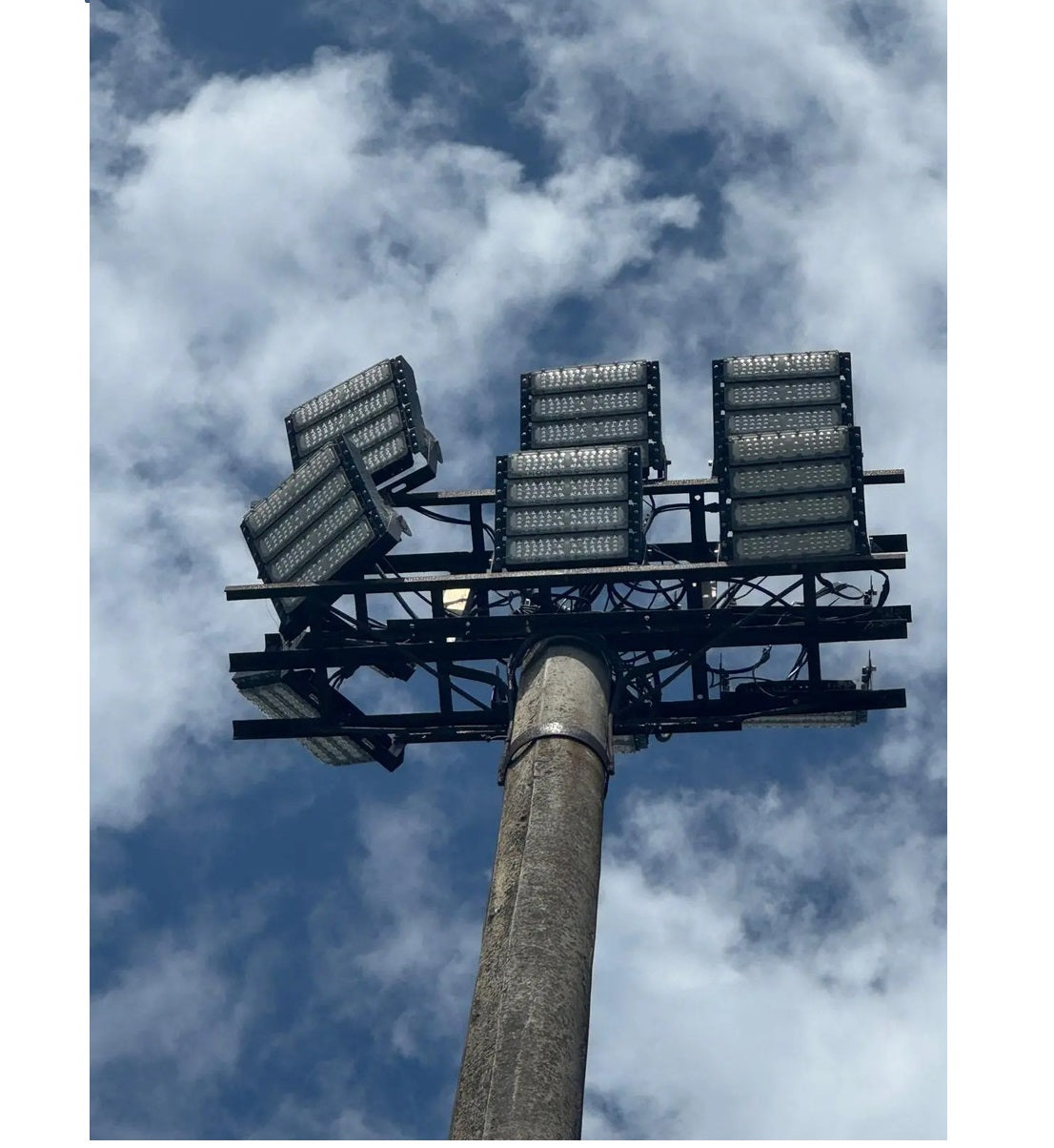 Reflector Led Cancha Profesional 200 watts Stadium Deportivo